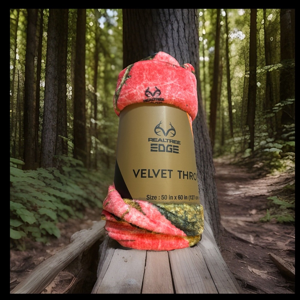 RealTree Edge Camo Print On A Pink Velvet Throw 50” x 60”